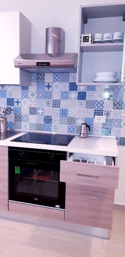 Lamberti Beach Apartment - 150 M From The Sea - Just Renewed - Wifi Savona Exteriér fotografie
