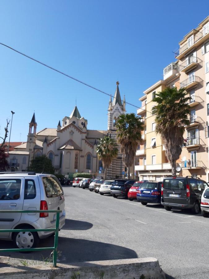Lamberti Beach Apartment - 150 M From The Sea - Just Renewed - Wifi Savona Exteriér fotografie