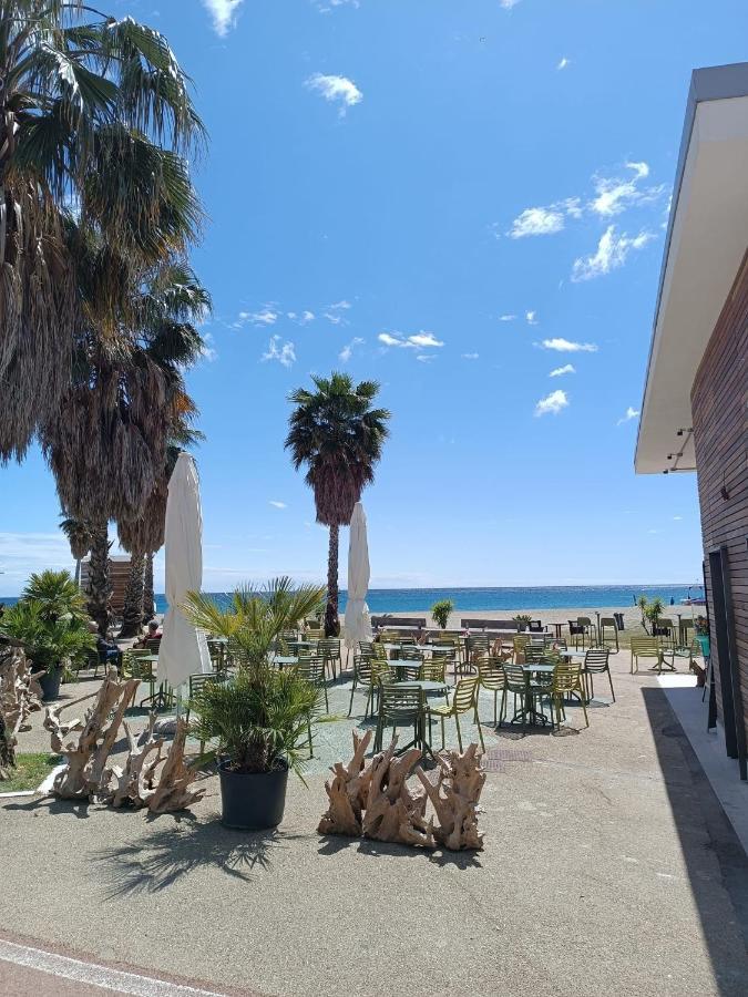 Lamberti Beach Apartment - 150 M From The Sea - Just Renewed - Wifi Savona Exteriér fotografie