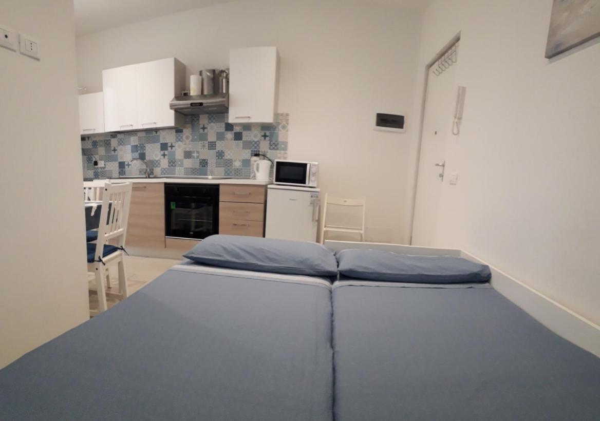 Lamberti Beach Apartment - 150 M From The Sea - Just Renewed - Wifi Savona Exteriér fotografie